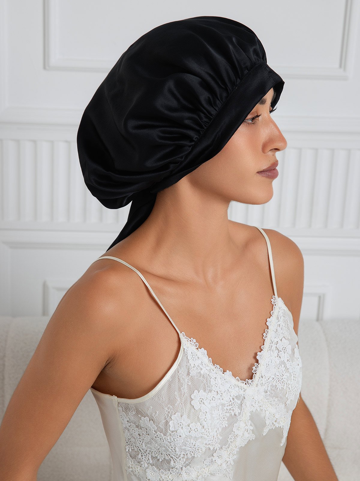 Loungewear Club™️ | Bonnet de soie avec longs rubans