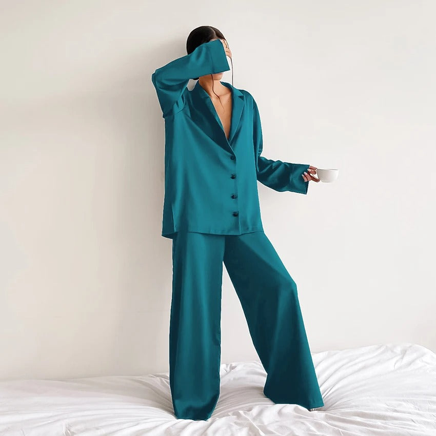 Loungewear Club™️ | Pyjama en soie surdimensionné