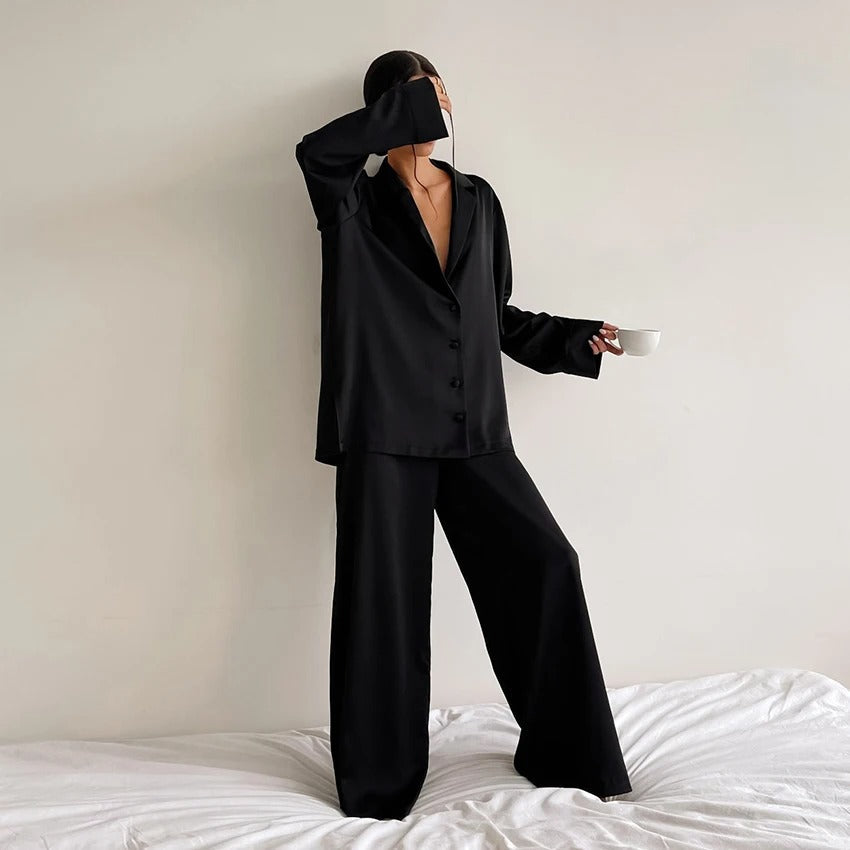 Loungewear Club™️ | Pyjama en soie surdimensionné