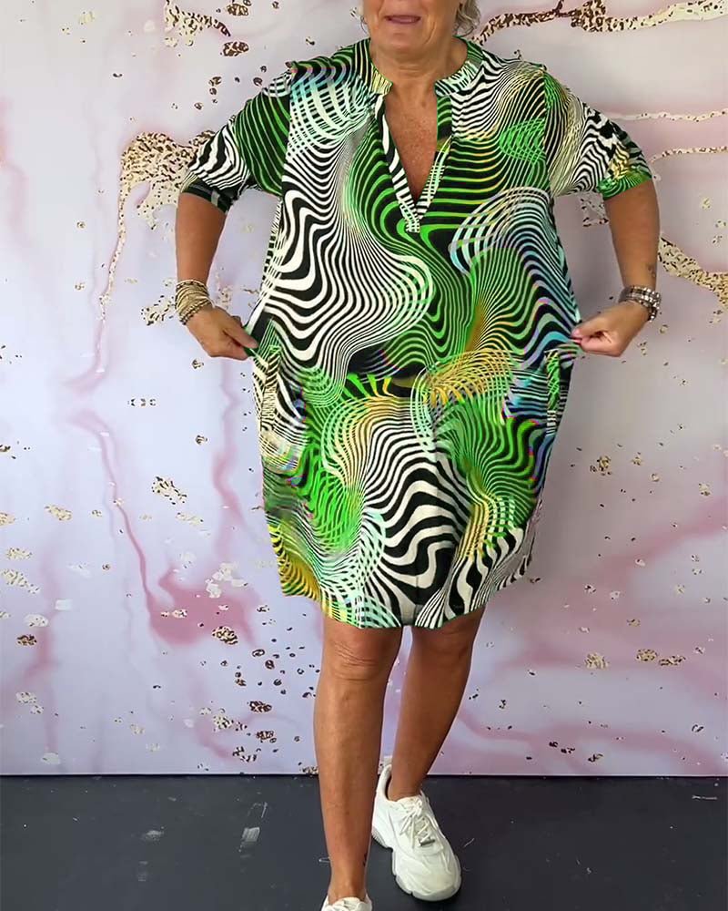 Loungewear Club™ | Robe à illusion optique et coupe T-shirt