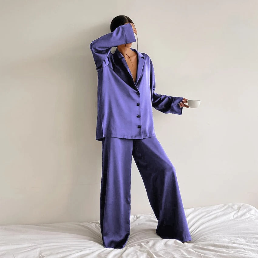 Loungewear Club™️ | Pyjama en soie surdimensionné
