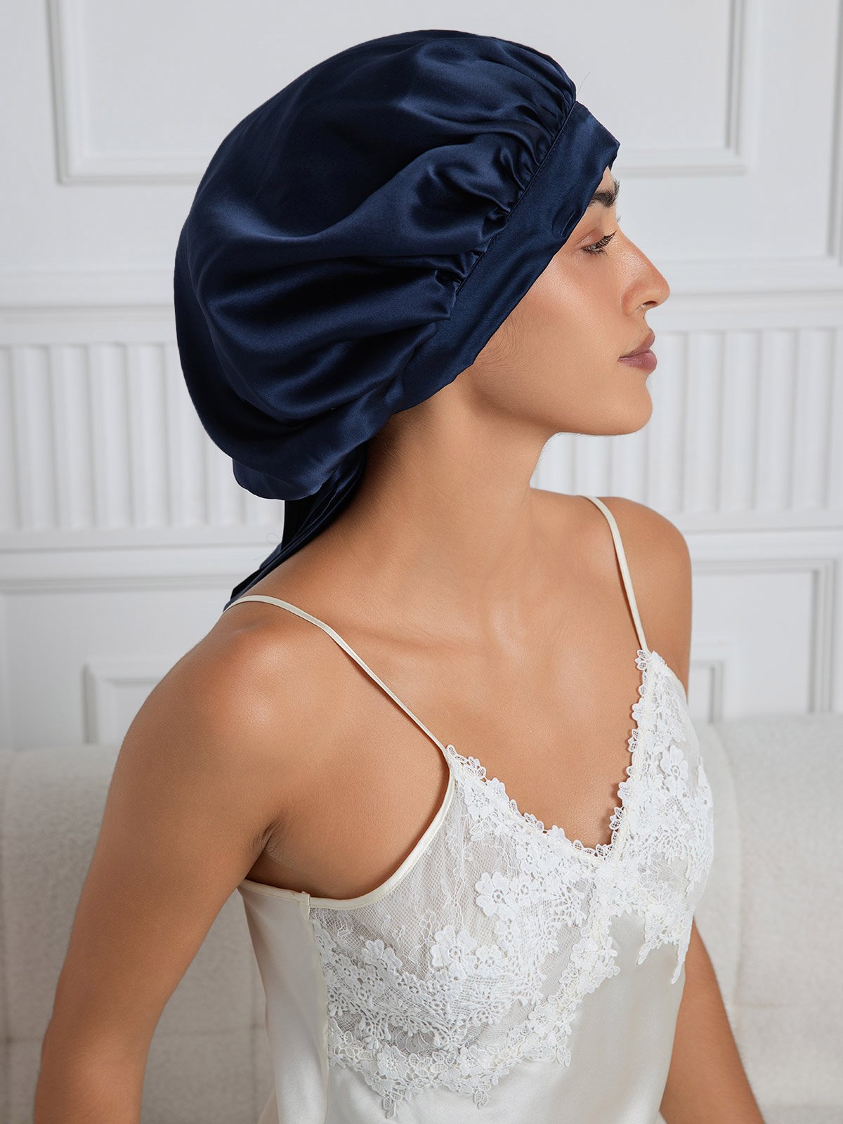 Loungewear Club™️ | Bonnet de soie avec longs rubans