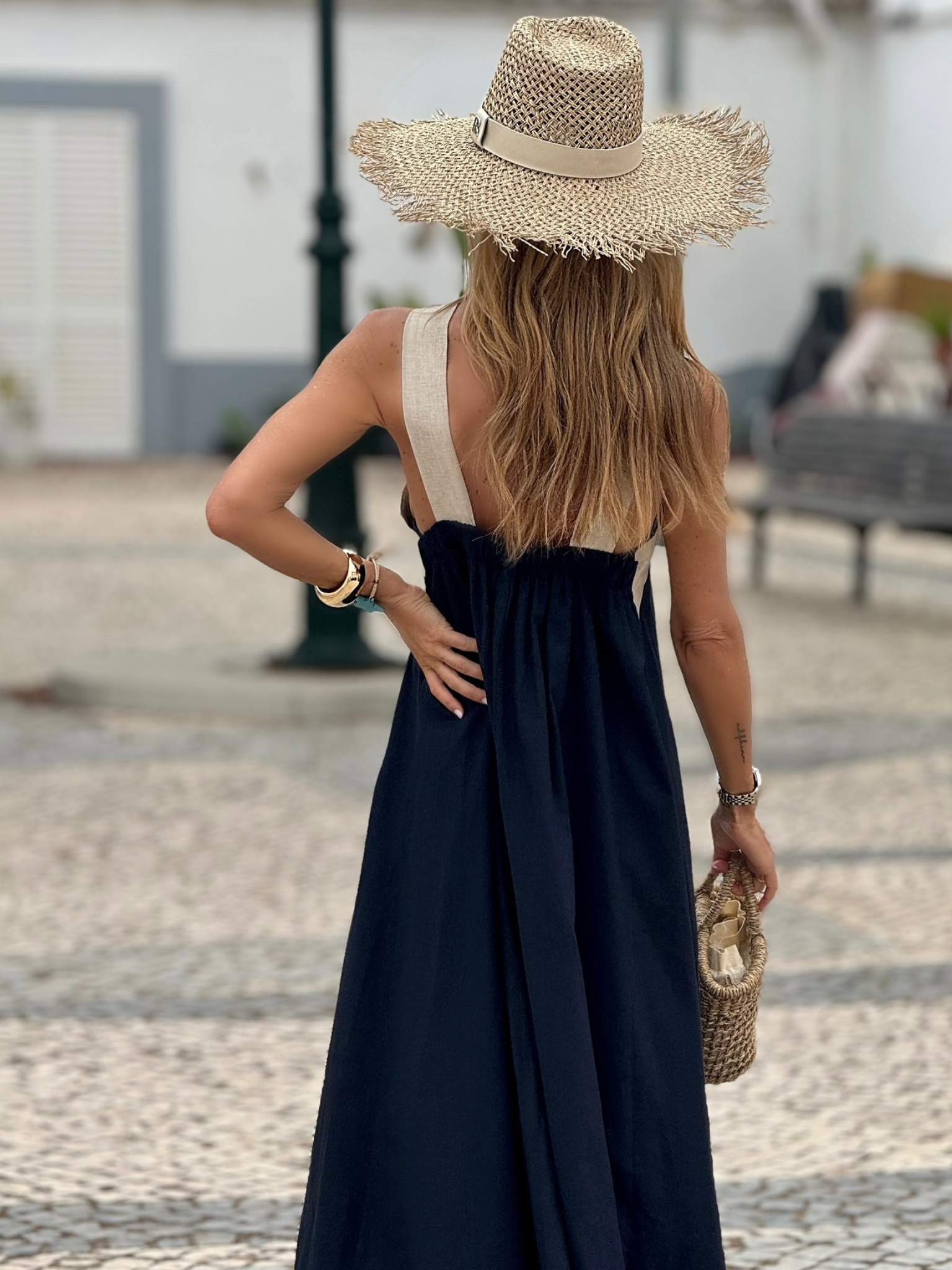CANELA | Robe à décolleté croisé