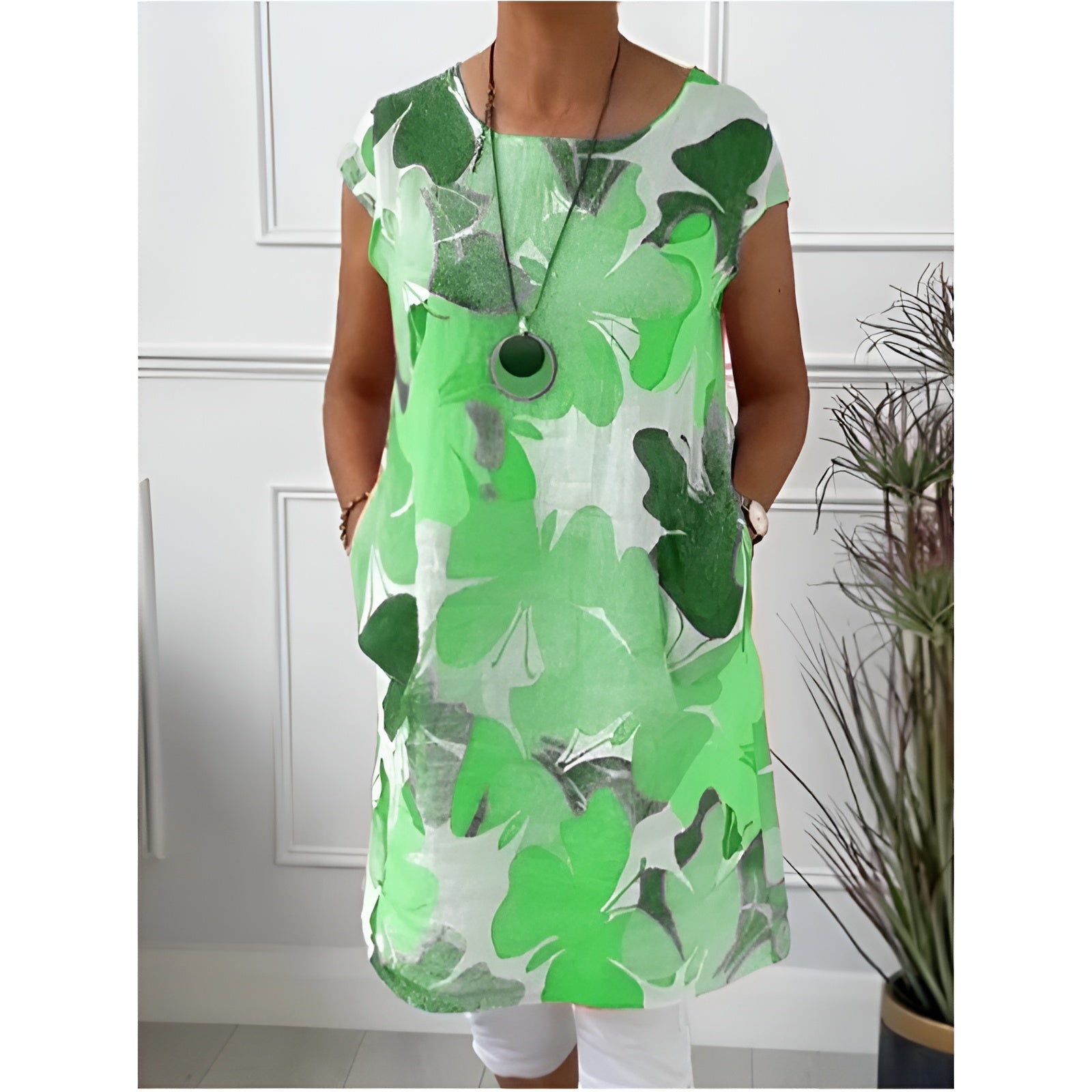 Loungewear Club™ | Robe tunique décontractée avec une touche florale