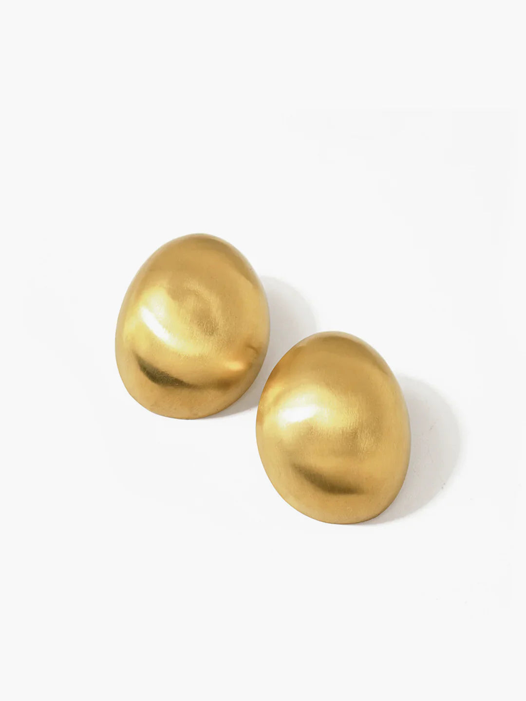 Loungewear Club™ | Boucles d'oreilles en acier brossé toujours élégantes