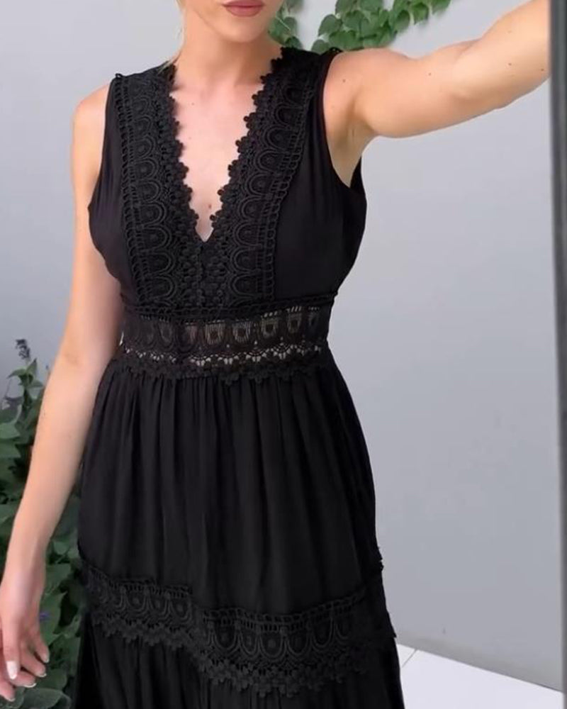 Aurélie - Robe en Dentelle Élégante avec Décolleté en V