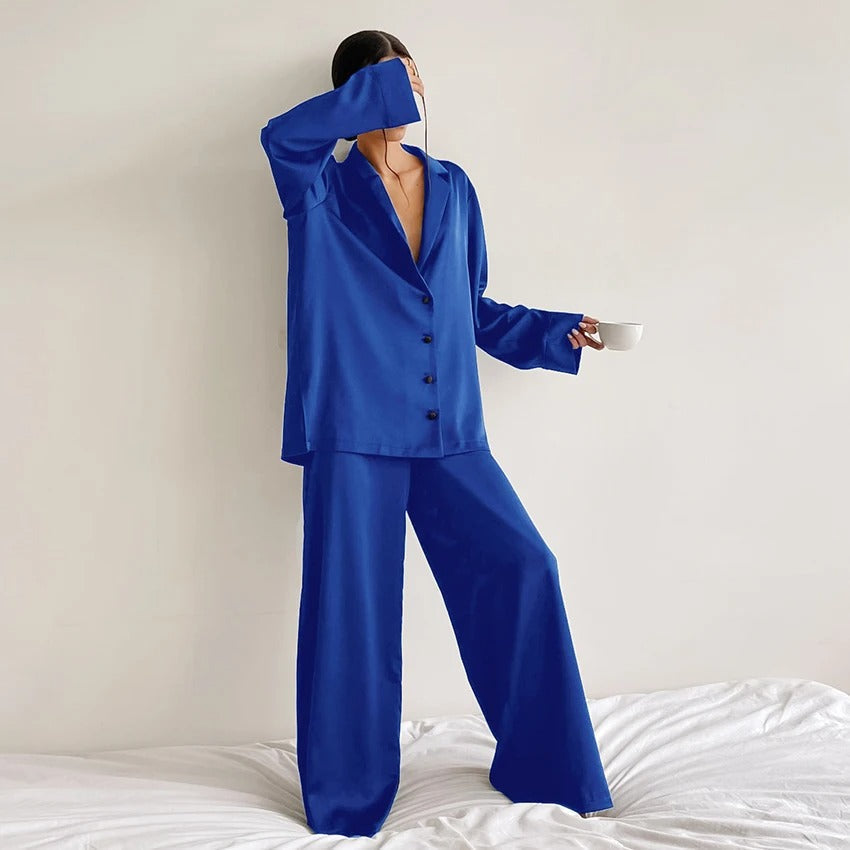 Loungewear Club™️ | Pyjama en soie surdimensionné
