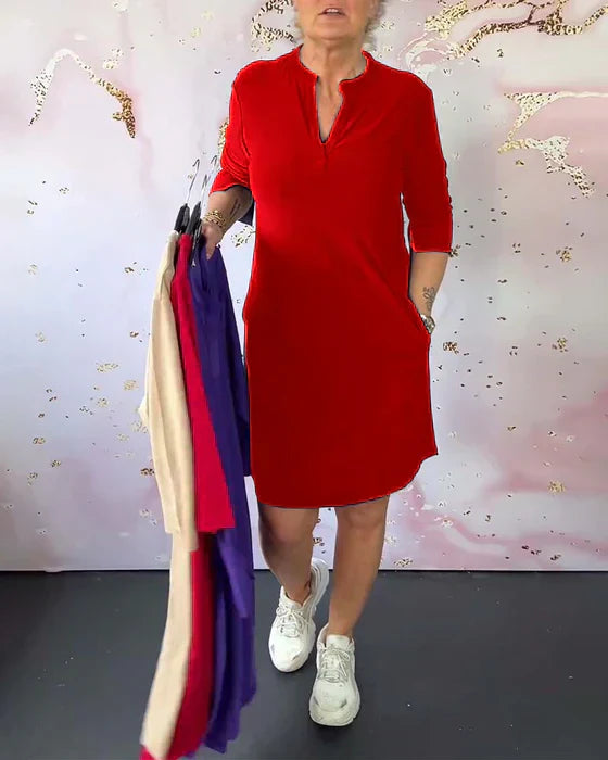 Hanneke | Robe unie à décolleté en V