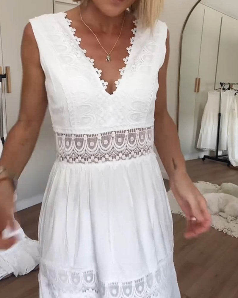 Kim | Robe en Dentelle à Décolleté en V