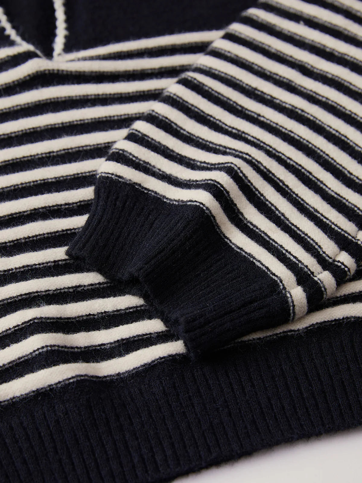 Loungewear Club™ | Pull à rayures Bold Chic Crosswalk