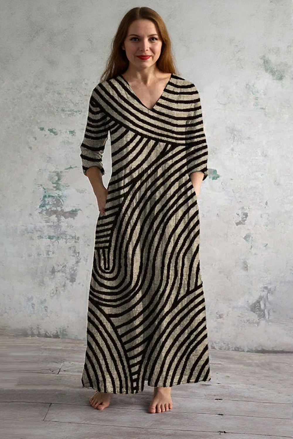 Loungewear Club™ | Robe maxi rayée avec décolleté en V