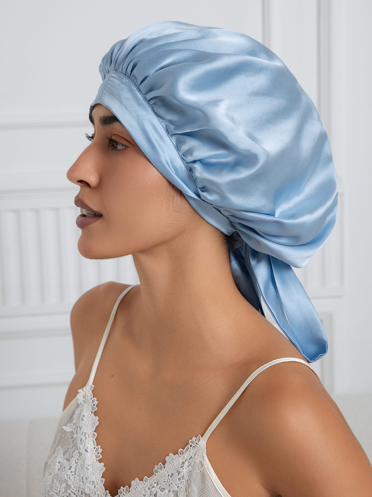 Loungewear Club™️ | Bonnet de soie avec longs rubans