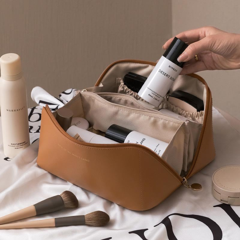 Loungewear Club™️ | Pochette beauté premium