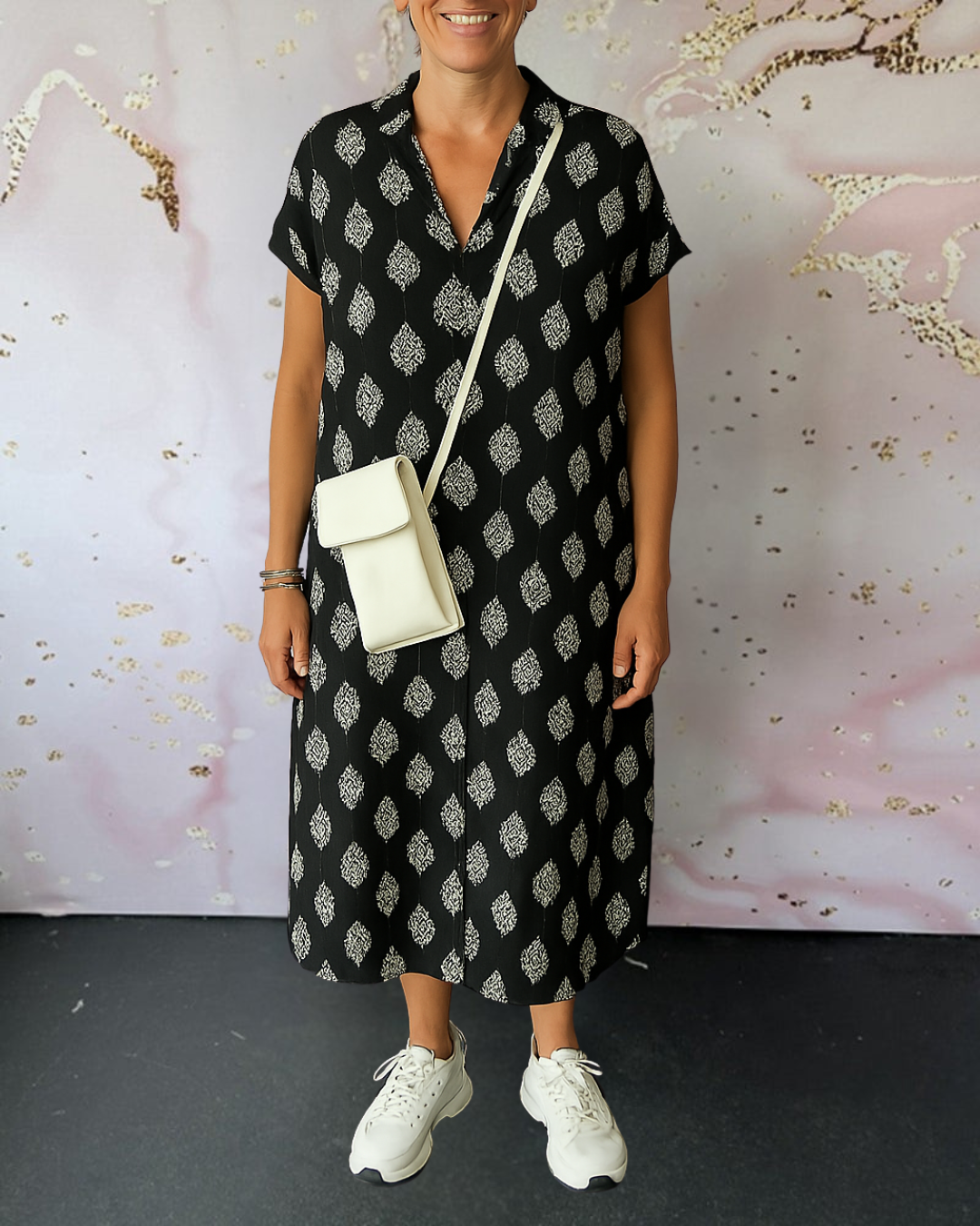 Dini | Robe élégante avec décolleté en V